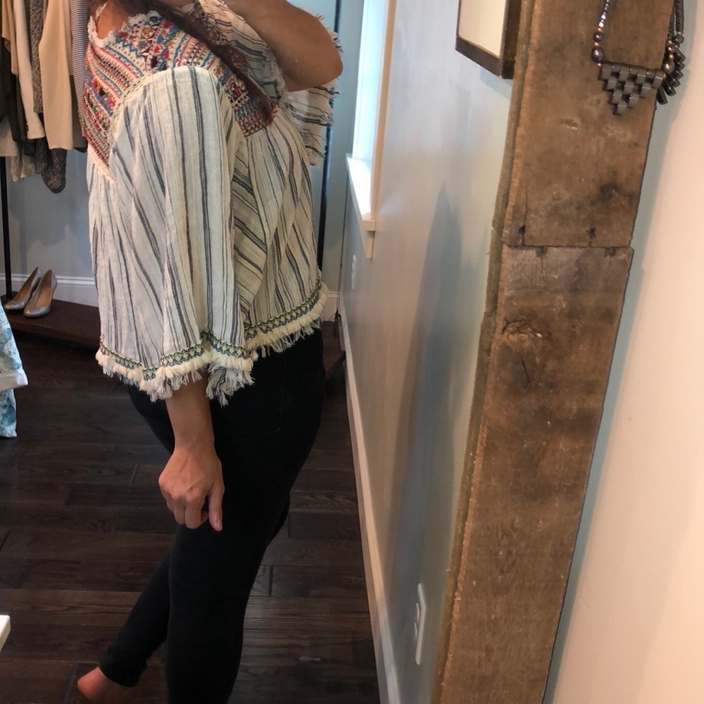 Embroidered Small oversized boho fringe top - Picture 4 of 4
